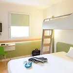 Ibis 3*