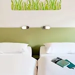 Ibis 3* Issoire