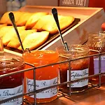Ibis Hotel 3*