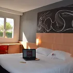 Ibis 3*