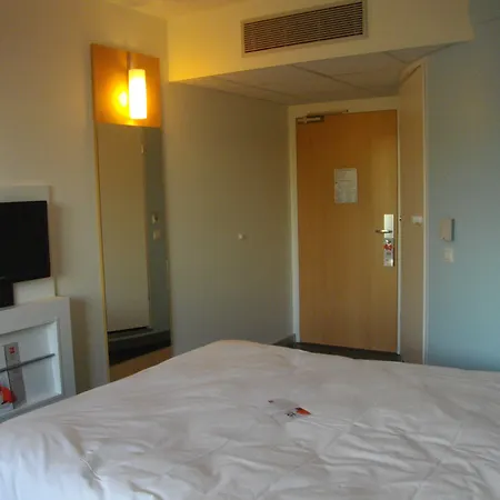 Ibis Otel 3*