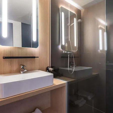 Ibis 3* Issoire