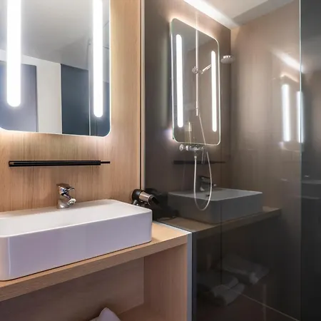 Ibis 3* Issoire