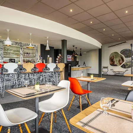 Ibis Issoire