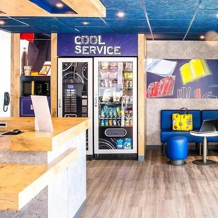 Ibis Issoire